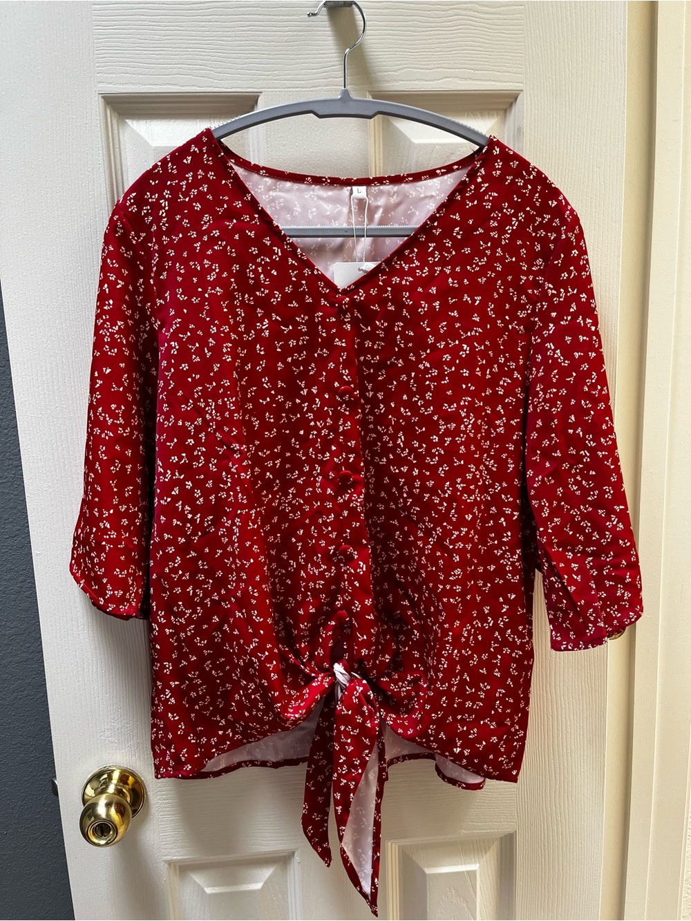 NWT! 🆕 Burnt Orange Floral Tie-Front V-Neck Women’s Top